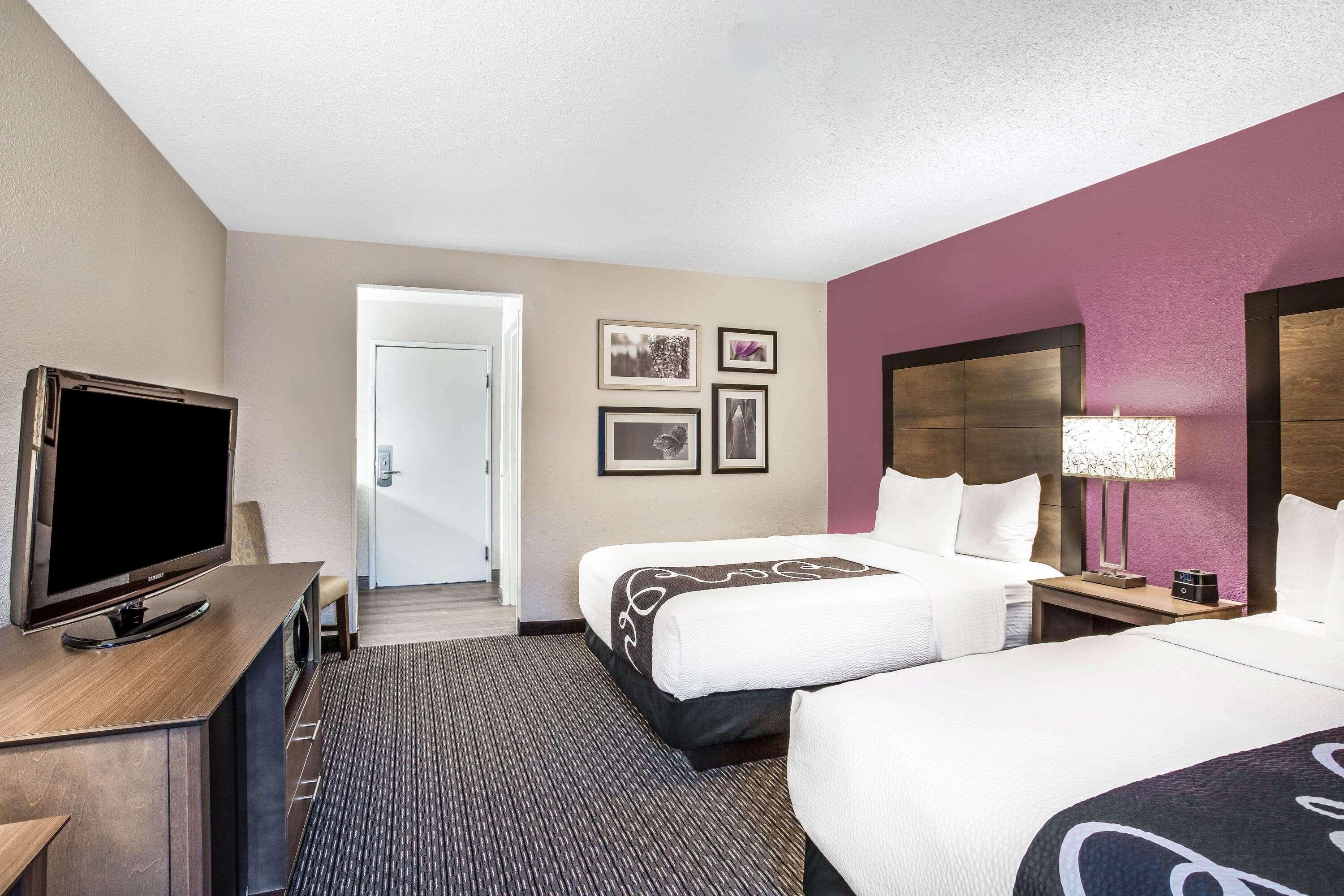 La Quinta By Wyndham Hartford Bradley Airport Hotel Windsor Locks Kültér fotó