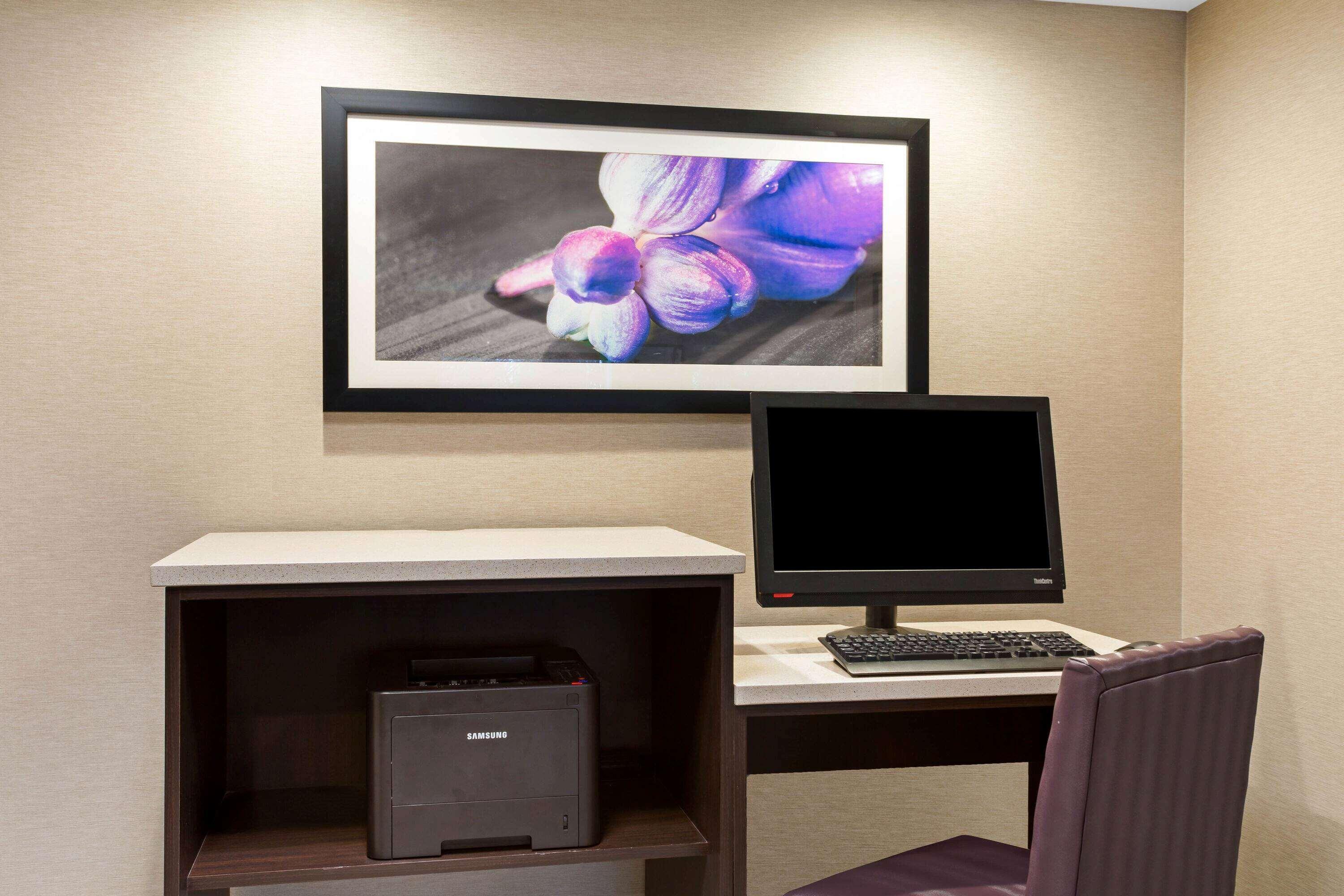 La Quinta By Wyndham Hartford Bradley Airport Hotel Windsor Locks Kültér fotó