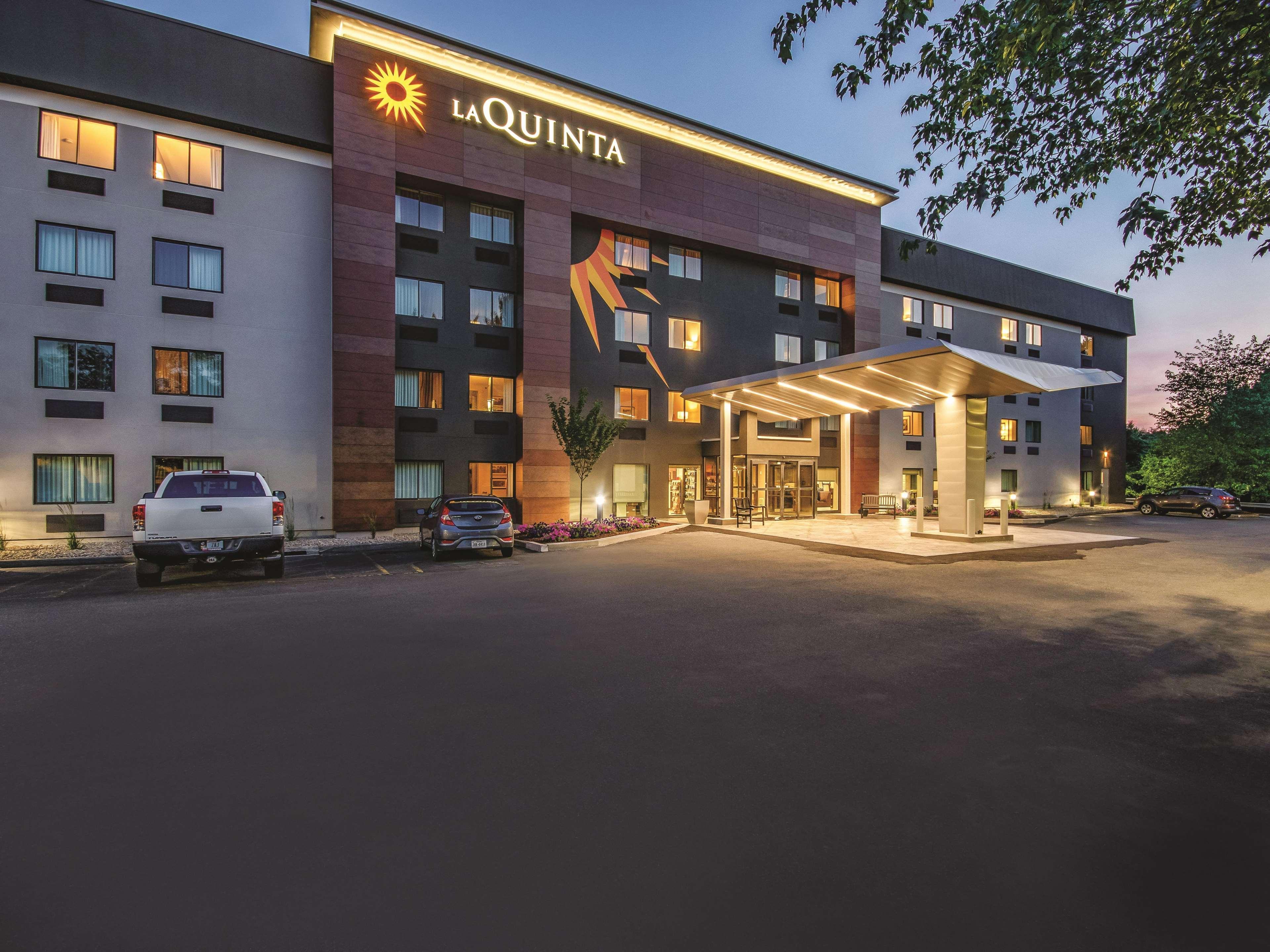 La Quinta By Wyndham Hartford Bradley Airport Hotel Windsor Locks Kültér fotó