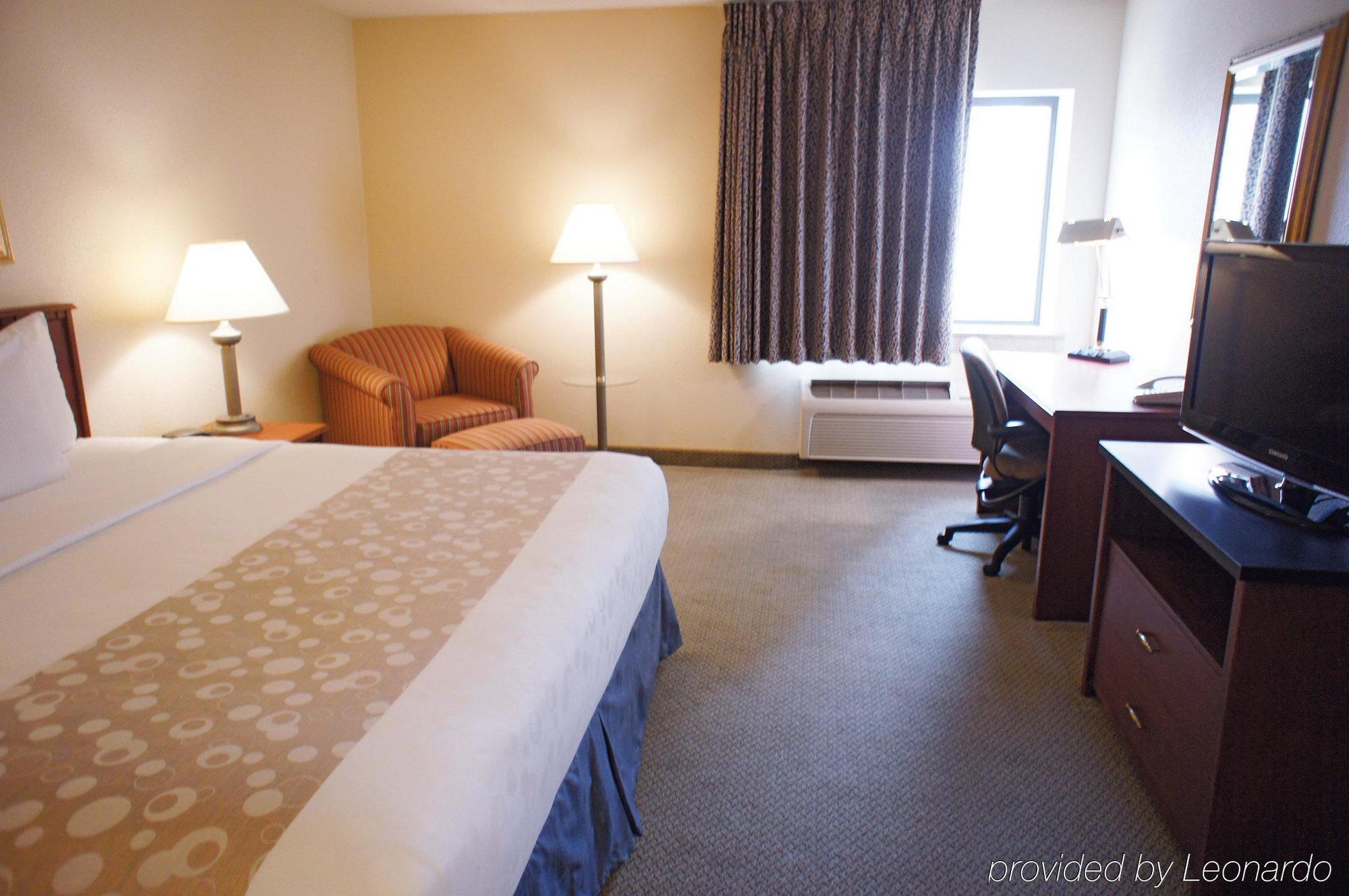 La Quinta By Wyndham Hartford Bradley Airport Hotel Windsor Locks Kültér fotó