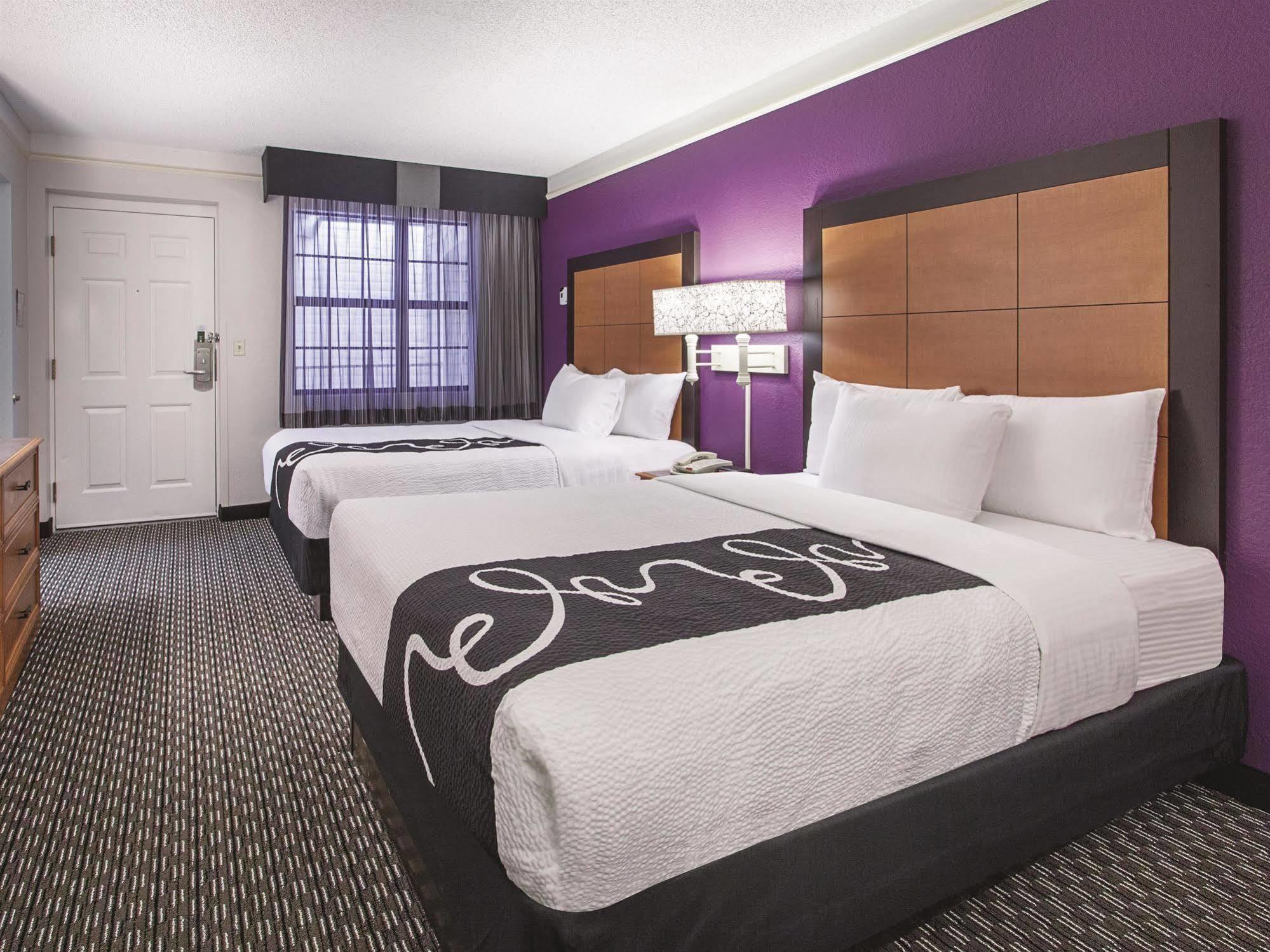 La Quinta By Wyndham Hartford Bradley Airport Hotel Windsor Locks Kültér fotó